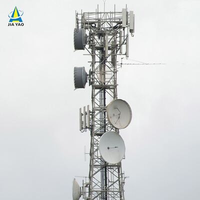 32 44 54 Meter schwerer 4-beiniger Telekommunikationsmast für die Signalinfrastruktur in Gewerbegebieten