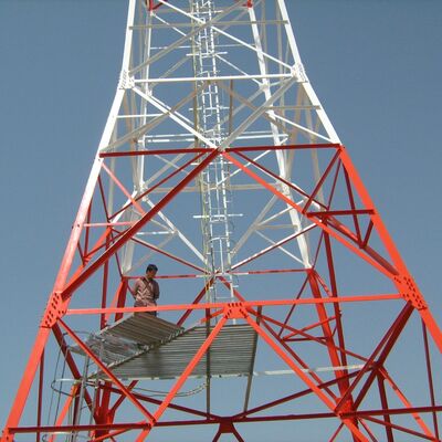 30m 45m 60m Hot Dip Galvanized 4 Legged Angular Steel Tower High Wind Load Self Supporting Lattice Telecommunication Tower for 5G Mobile Signal Base Station Site