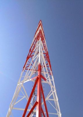 5 km 10 km 20 km WLAN-Sender und -Empfänger Winkelgitter Stahltürme Mikrowellen drahtlose Unterstützung