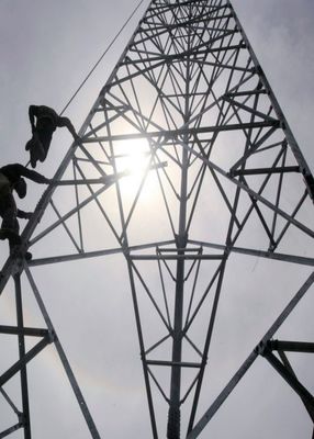4G 5G drahtlose Telekommunikation Kommunikation Solarenergie Telekommunikation Radio 3 Beinige Stahlturm