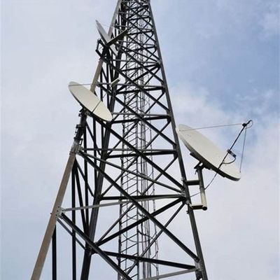 30 40 50 Meter Radio 3 Beinige Steingewinkelturm 5G-Netzwerk Verzinkte Mikrowellenkommunikationsturm