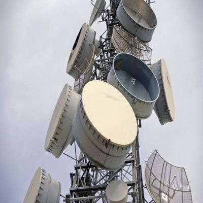 72m 4 Bein Stahlgitter Winkel Mobilfunkturm ASTM A36 A572 Gr50