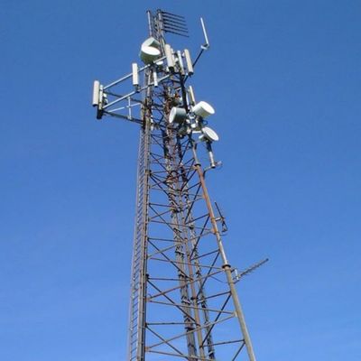Tubular Telecom Stahl 3-beiniger Turm Mobilfunknetz 4G 5G Signal Radio Antenne Dreieckster Telekommunikationsturm &amp; Zubehör
