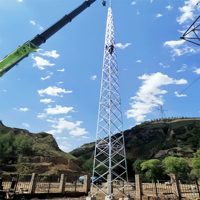 Selbsttragbares Internet 5G Telekommunikationsantenna 3 Bein Winkelstahlturm
