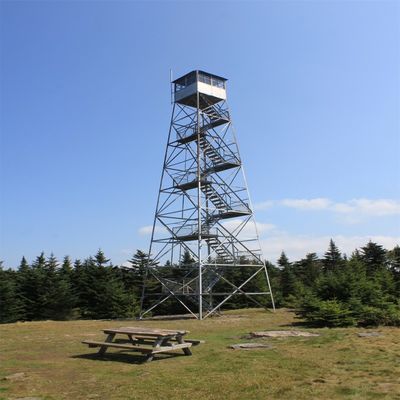 Hot Dip Galvanized 4 Leg Guard Tower Winkel Stahluhr Feuerbeobachtungsturm