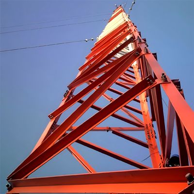 Rohrförmiger Mikrowellenturm aus Stahl mit Verbindungstürm 20- 80M 3 Beine