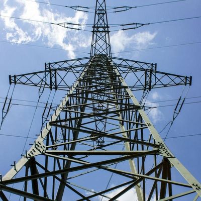 Winkel Eisen Hochspannung Elektro Turm Windgeschwindigkeit 30-180 Km/h 132kv Übertragung Turm