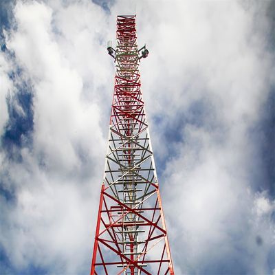 30 m selbsttragbare Gitterturm für die Kommunikation GSM Turm aus Winkelstahl
