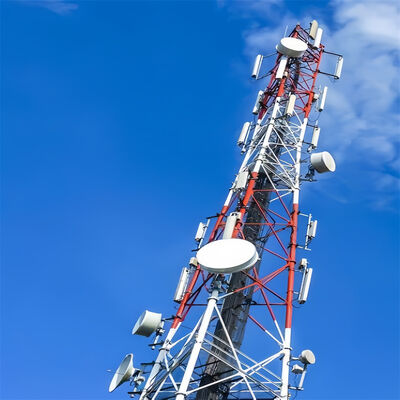 Leichte 45-Meter-3-beinige röhrenförmige zellulare Mikrowellen-verzinkte ISP-Pylonenantenne 5G-Mast 3-beiniger Gittermast aus Stahl