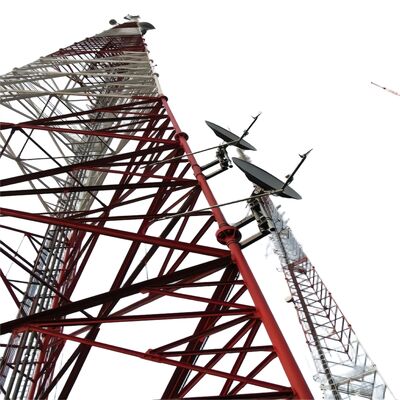 Leichte 45-Meter-3-beinige röhrenförmige zellulare Mikrowellen-verzinkte ISP-Pylonenantenne 5G-Mast 3-beiniger Gittermast aus Stahl