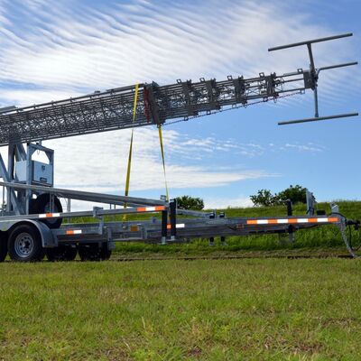 Teleskop-Gitterturm 15-30M Galvanisierter Stahl-LKW Montierte Kommunikationsantenne 40M/S Windfest