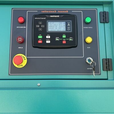 Schwerlast-Teleskopturm mit einer vertikalen Abweichung von weniger als einem pro Tausend und Leistung für Kommunikations- und Beleuchtungsaufgaben