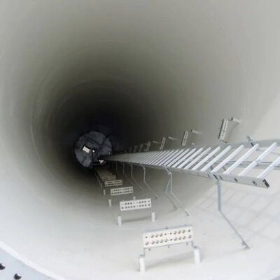 Monopole Tower Telecom Einfachwelle aus Q235 und Q355 Stahl, die den Konstruktionscodes der EN 1991 1 4 und EN 1993 3 1 entspricht