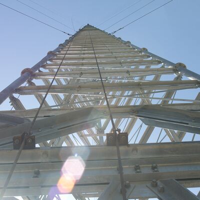 20m-60m Wireless Communication Price Iron Telecom Guyed Wire 5g Radioantenne WiFi ISP Internet Tower zu verkaufen