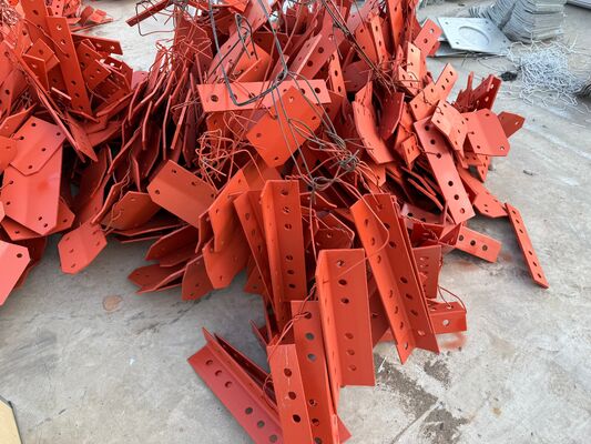 11 17 23 29M Leichter 3-beiniger, eckiger, verzinkter 5G-/4G-Satelliten-Telekommunikationsantennenturm mit geringer Last für den Außenbereich