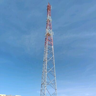 16 26 36M Signal Integrierter 3-beiniger röhrenförmiger verzinkter Stahl-Außen-5G-4G-Satellitenradio-WLAN-Telekommunikationsturm