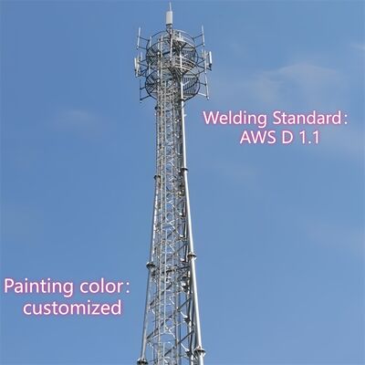 Robuster, dreibeiniger Stahlrohrturm mit feuerverzinkter Oberflächenbehandlung für eine langlebige Telekommunikationsinfrastruktur