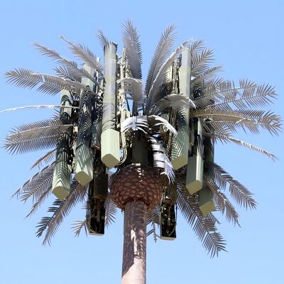 Custom Design Bionic Tree Tower Camouflaged For Scenic Area Urban Landscape