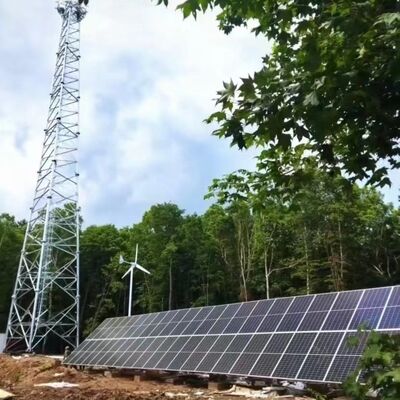 3-beiniger, röhrenförmiger, solarbetriebener Telekommunikationsturm, netzunabhängiger Hybridstrom für abgelegene ländliche Gebiete