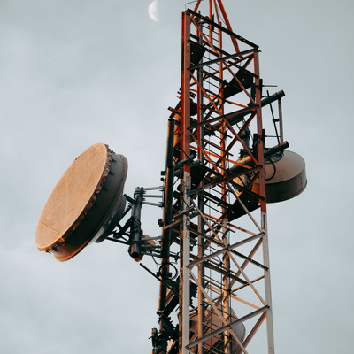 50 m langer, feuerverzinkter, abnehmbarer, dreibeiniger Turm, kosteneffizient für die Telekommunikation im Bergbaugebiet