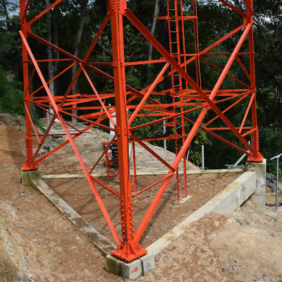 38 52 58M vormontierter 3-beiniger Winkelstahlturm, kurze Vorlaufzeit für Bergbaugebietsnetzwerk