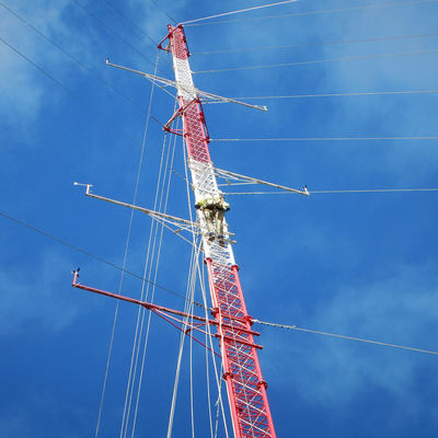 Hochfester, abgespannter Gitter-Anemometerturm von 60 bis 100 m Höhe mit mehrstufigen Sensorhalterungen für die Ressourcenbewertung von Windparks